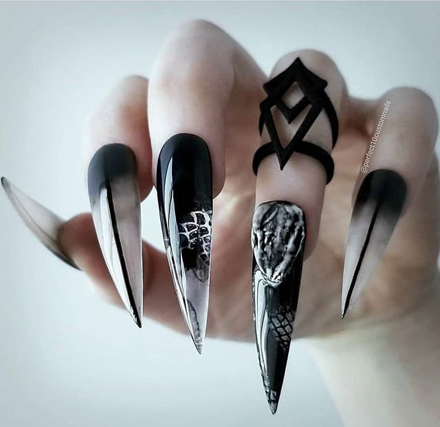 60+ Halloween Nail Art Ideas