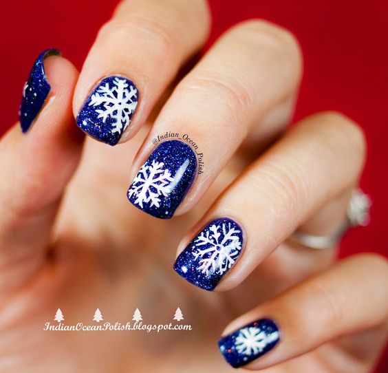 Blue Christmas Snowflakes Nail Art; Christmas nails; cute Christmas nails; Christmas coffin nails; easy Christmas nails; Christmas nails designs;Snowflakes Nails;