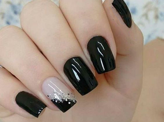 99+ Trending Black Nails Art Manicure Ideas; Black coffin nails; Black acrylic nails; long Black gel nail; short Black nails; Black cute nails; Black matte nails; Black glitter nails.