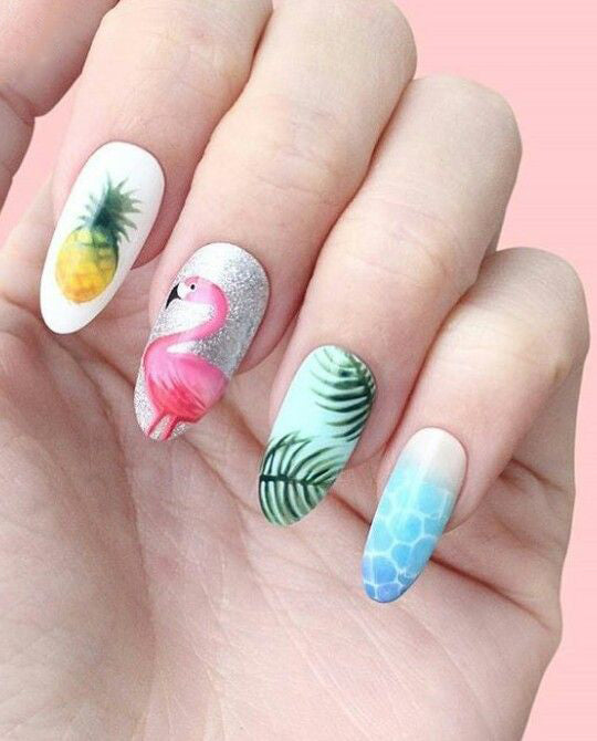 20+ Flamingo Tropical Nail Art; Flamingo nails; design de unhas; Геометрия Дизайн ногтей; Дизайн ногтей; Pink nails; Summer nails; Beach nails; Vocation nails; nail shop; nail salon; simple nails;