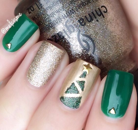 Christmas Tree Nails Art; Christmas nails; cute Christmas nails; Christmas coffin nails; easy Christmas nails; Christmas nails designs;