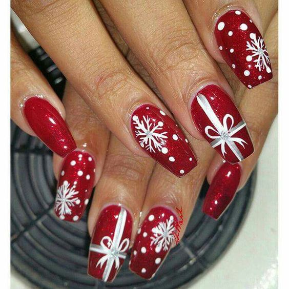 Christmas Presents Nails Art; Christmas nails; cute Christmas nails; Christmas coffin nails; easy Christmas nails; Christmas nails designs;