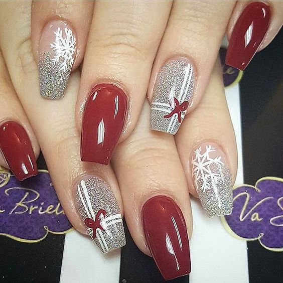 Christmas Presents Nails Art; Christmas nails; cute Christmas nails; Christmas coffin nails; easy Christmas nails; Christmas nails designs;