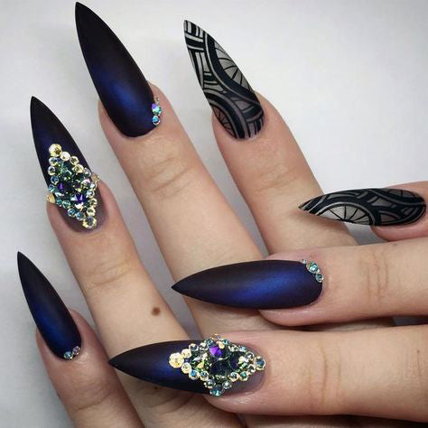 Best Black Stiletto Nails Designs For Your Halloween； Black nails; black stiletto nails; black and white; stiletto nails; long nails; nails addict; nails magazine; gothic nails; Halloween nails